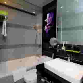 Madera Hong Kong, 5 of 5