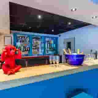 Hotel Full Colors, 4 of 5