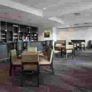 Hilton Vancouver Metrotown, 4 of 5