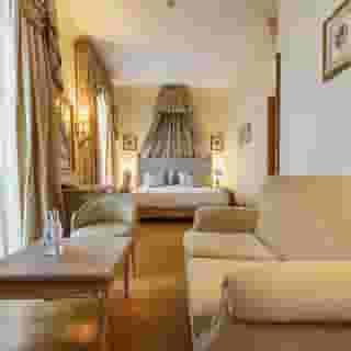 Real Palacio, 3 of 5