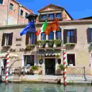 Ai Mori d'Oriente, 2 of 5