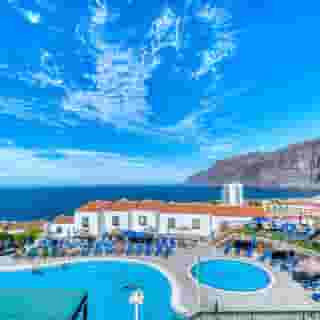 Ona Las Rosas, 1 of 5