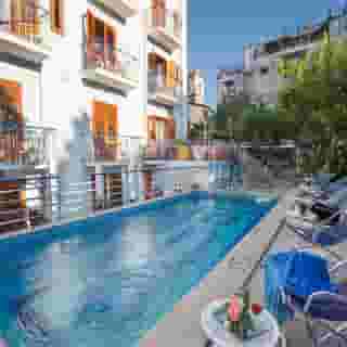 Club Sorrento, 2 of 5