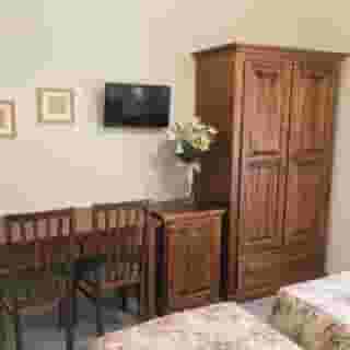 B B Laocoonte, 1 of 5