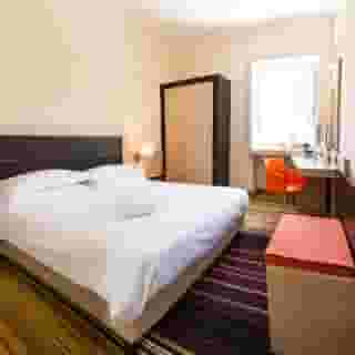 Bv President, 3 of 5