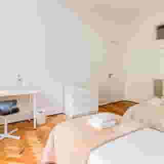 Home Out Rooms & Apartments, 2 of 5