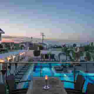 Side Crown Serenity, 2 of 5