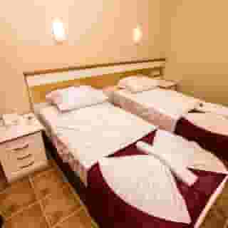Comet Deluxe Hotel, 6 of 6