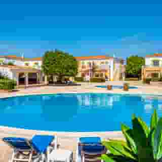 Luz Bay Club, 4 of 5