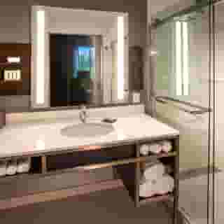 Hilton Garden Inn Redmond Seattle, 1 of 5