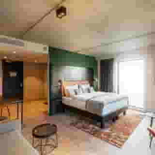 Holiday Inn - the niu, Fender Amsterdam, 3 of 5