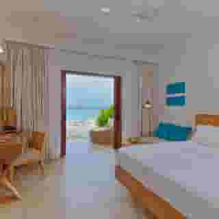 Summer Island Maldives, 4 of 5