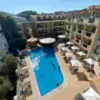 Club Karakas, 1 of 5