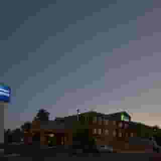 Holiday Inn Express Las Vegas-Nellis, 4 of 5