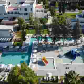 Blue Sea Holiday Village, 1 of 5