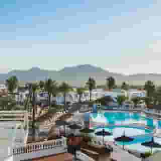 HL Paradise Island, 2 of 5