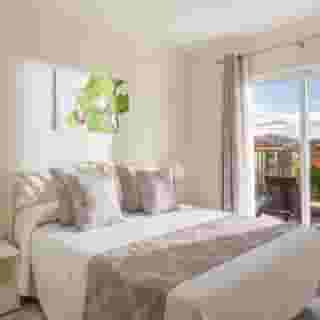 ONA Sueno Azul, 2 of 5