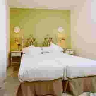 Basic Hotel Dona Manuela, 1 of 5