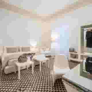 Home Boutique Luxury & Design, 4 of 5