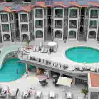 Club Aquarium, 2 of 5