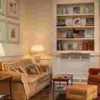 Hotel Executive, 4 of 5