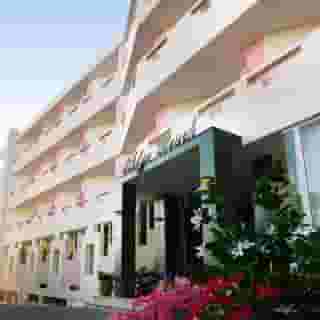 Evelyn Beach, 2 of 5