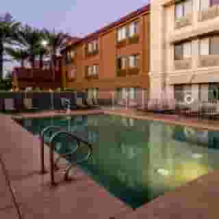 Red Roof Plus+ Tempe - Phoenix Airport, 1 of 5