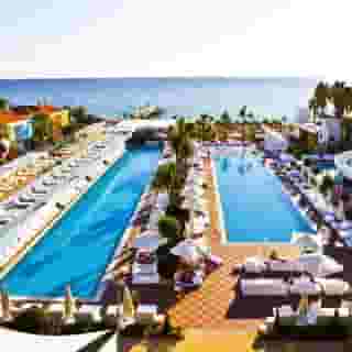 Q Premium Resort, 5 of 5