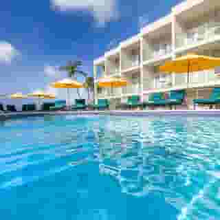 Sea Breeze Beach House, 2 of 5
