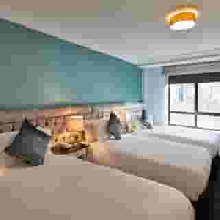 Handel's Hotel, 3 of 5