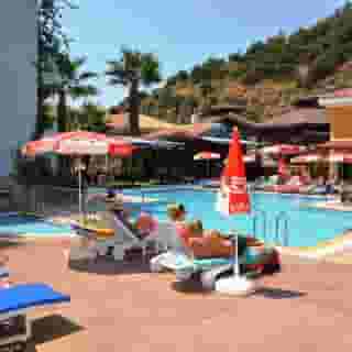 Montebello Deluxe Hotel, 3 of 5