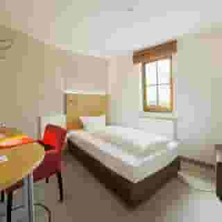 Zum Goldenen Ochsen, 3 of 5