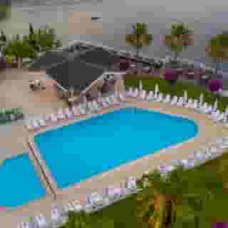 Falcon Hotel, 4 of 5