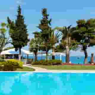 Sani Club, 2 of 5