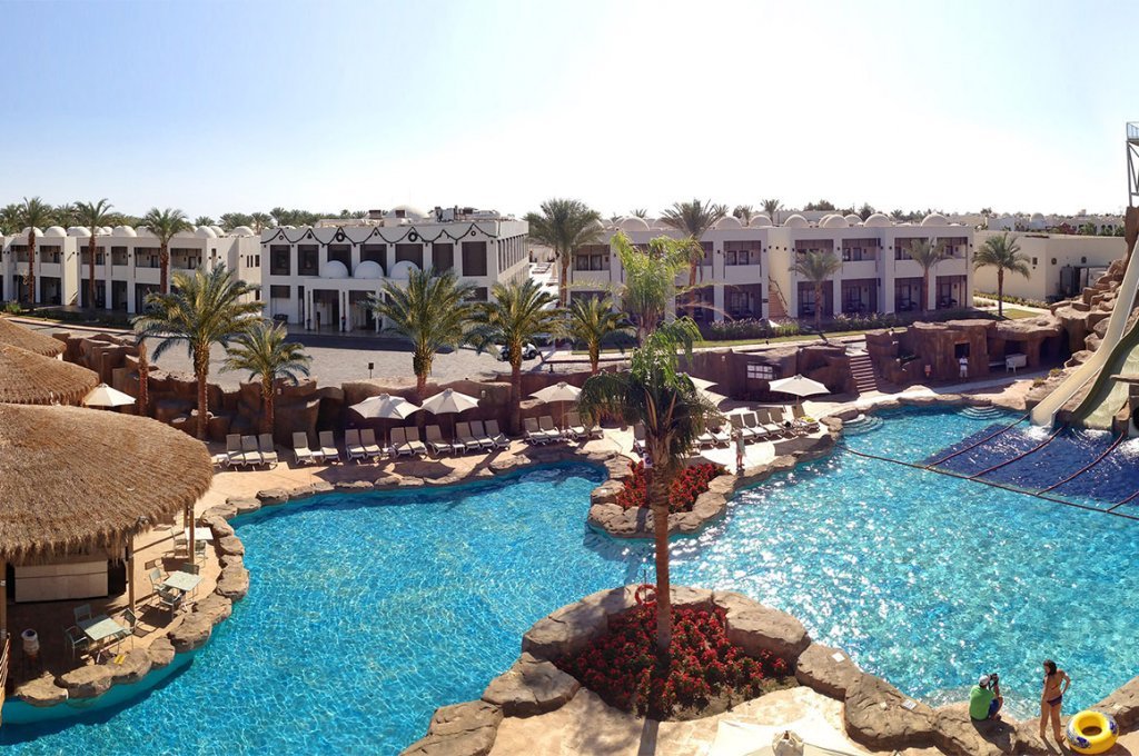 Отель Reef Oasis Beach Resort 5