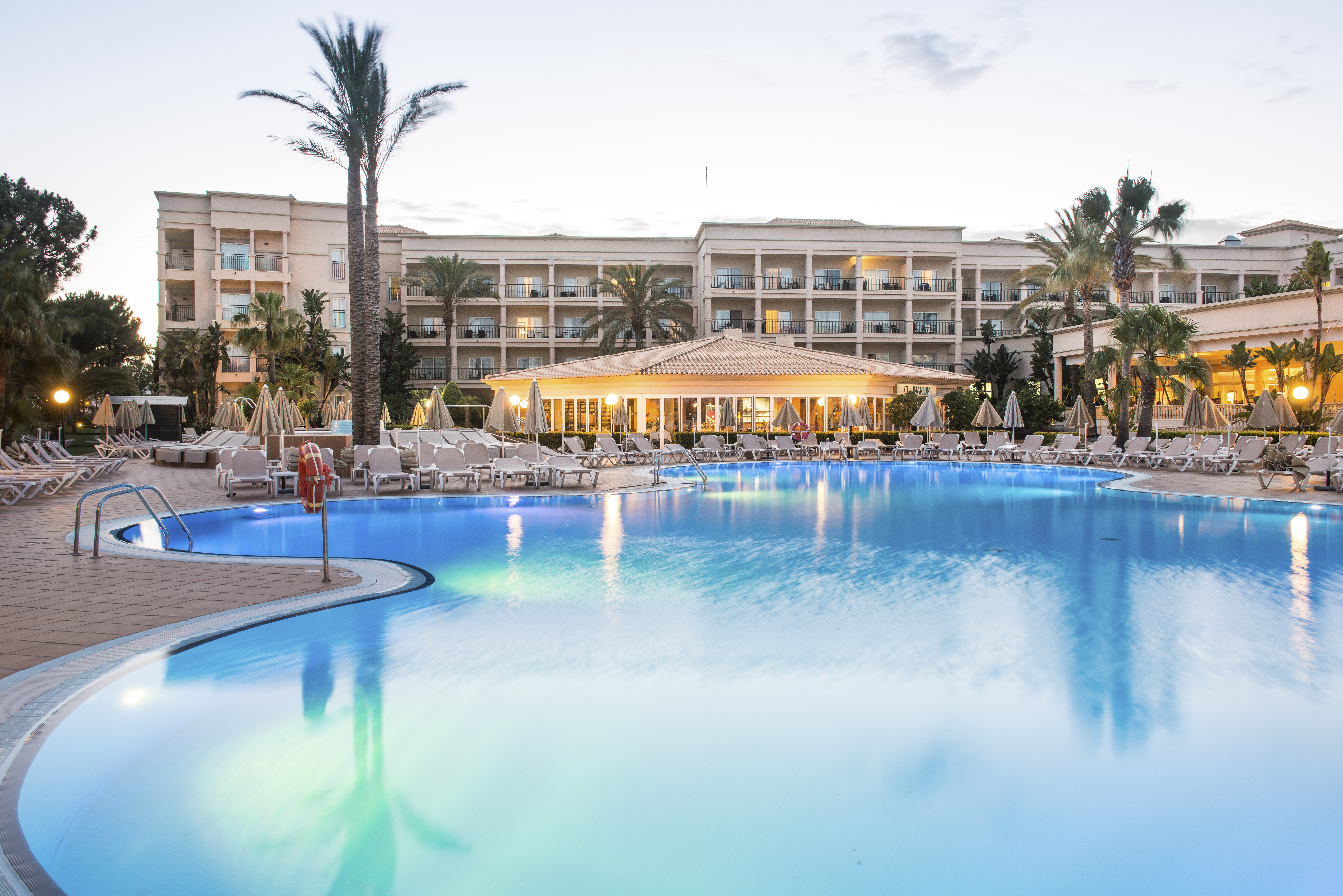 TUI Blue Falesia - Adults Only - Olhos De Agua, Algarve - On The Beach