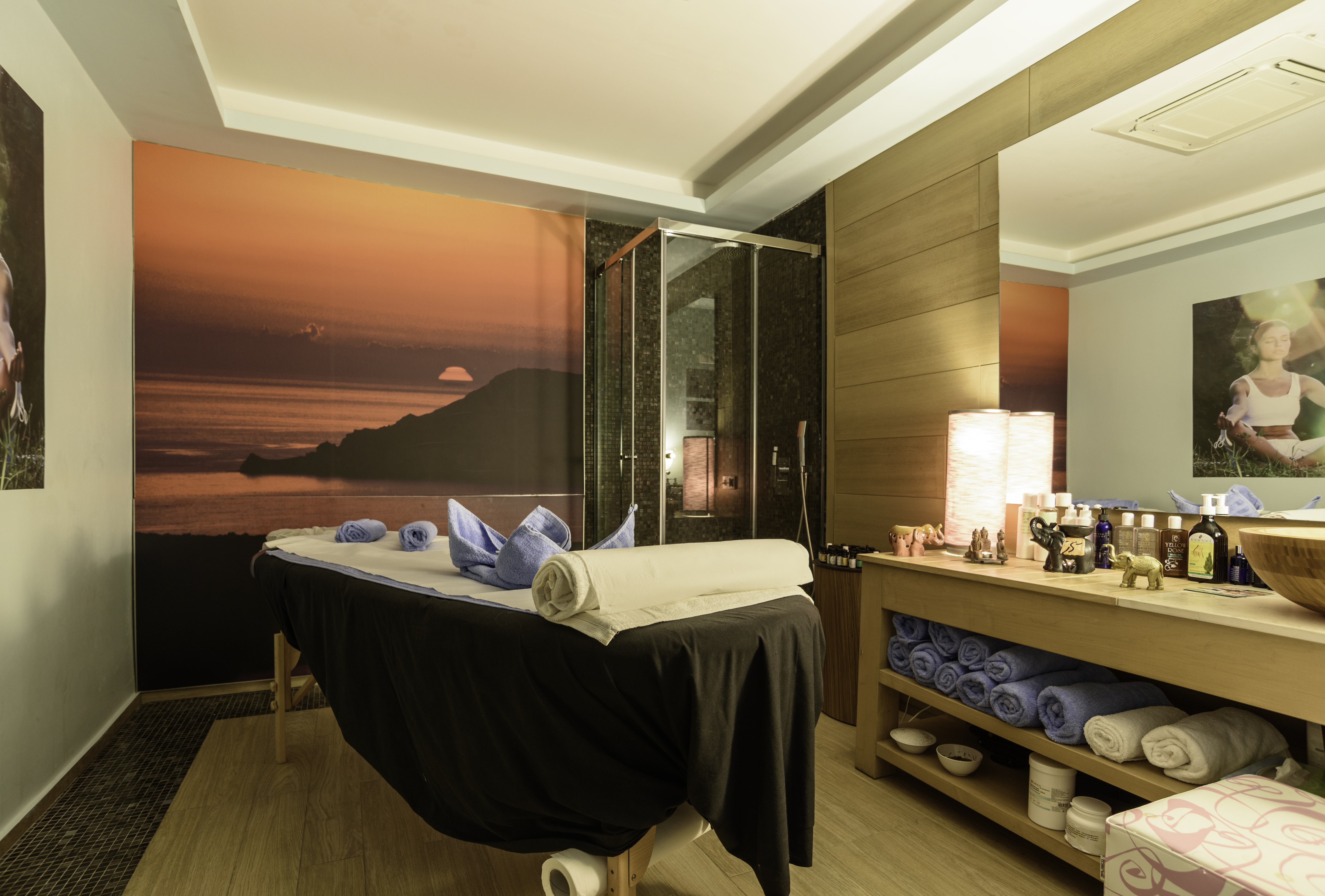 La Mer Deluxe Spa Resort & Conference Center - Adult Only - Kamari,  Santorini - On The Beach