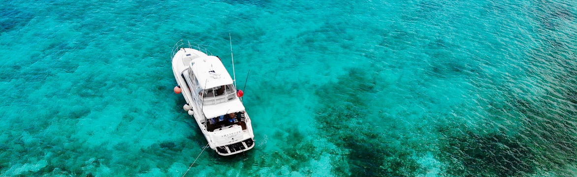 Cancun boat