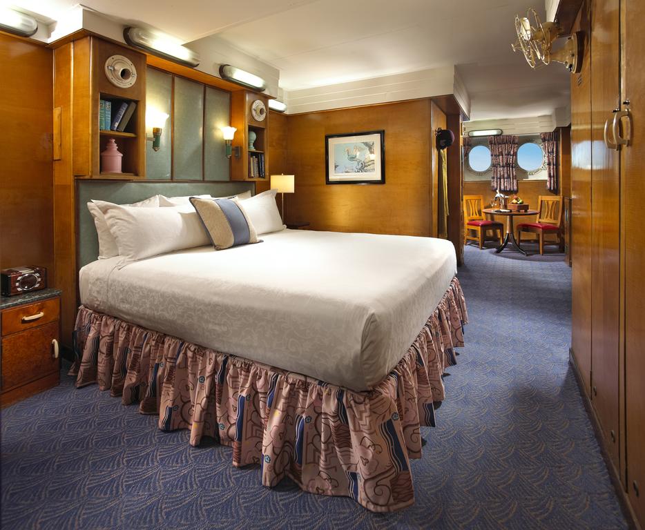 Queen Mary Hotel - Long Beach, Los Angeles - On The Beach