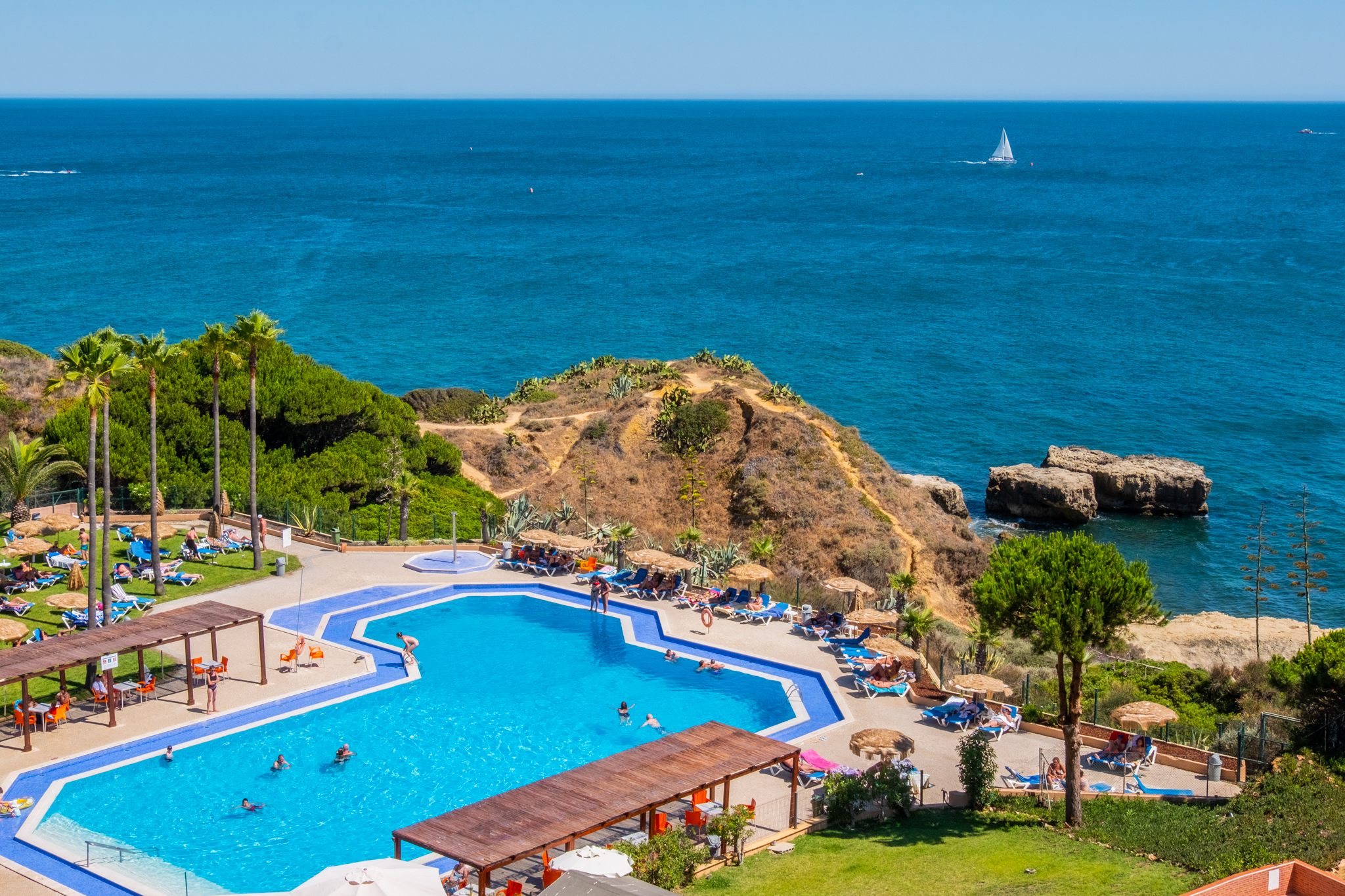 Auramar Beach Resort - Albufeira, Algarve - On The Beach