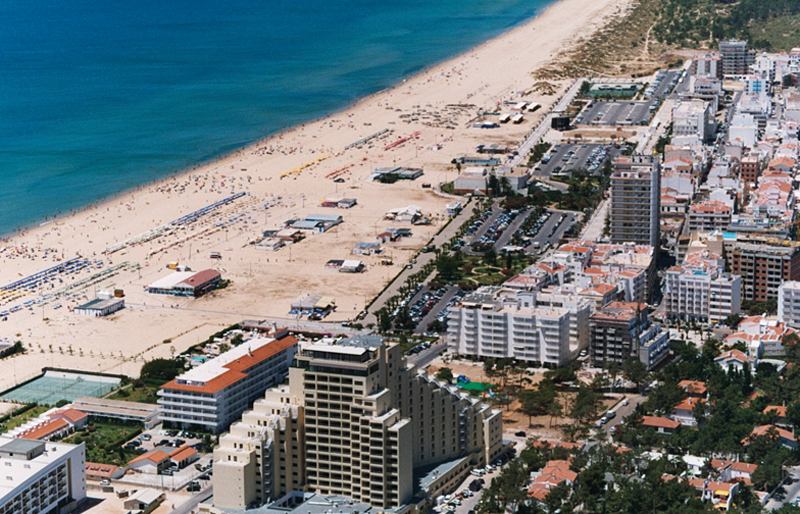 Yellow Praia Monte Gordo in Algarve - Book on Hotels.com