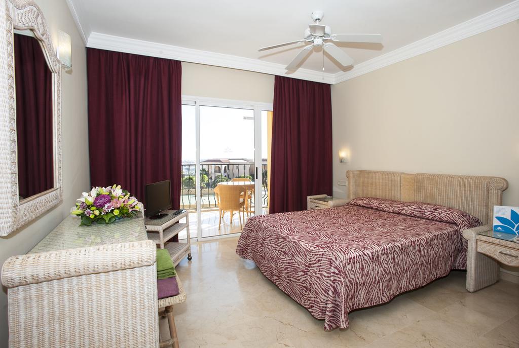 Palm Oasis Apartments - Maspalomas, Gran Canaria - On The Beach