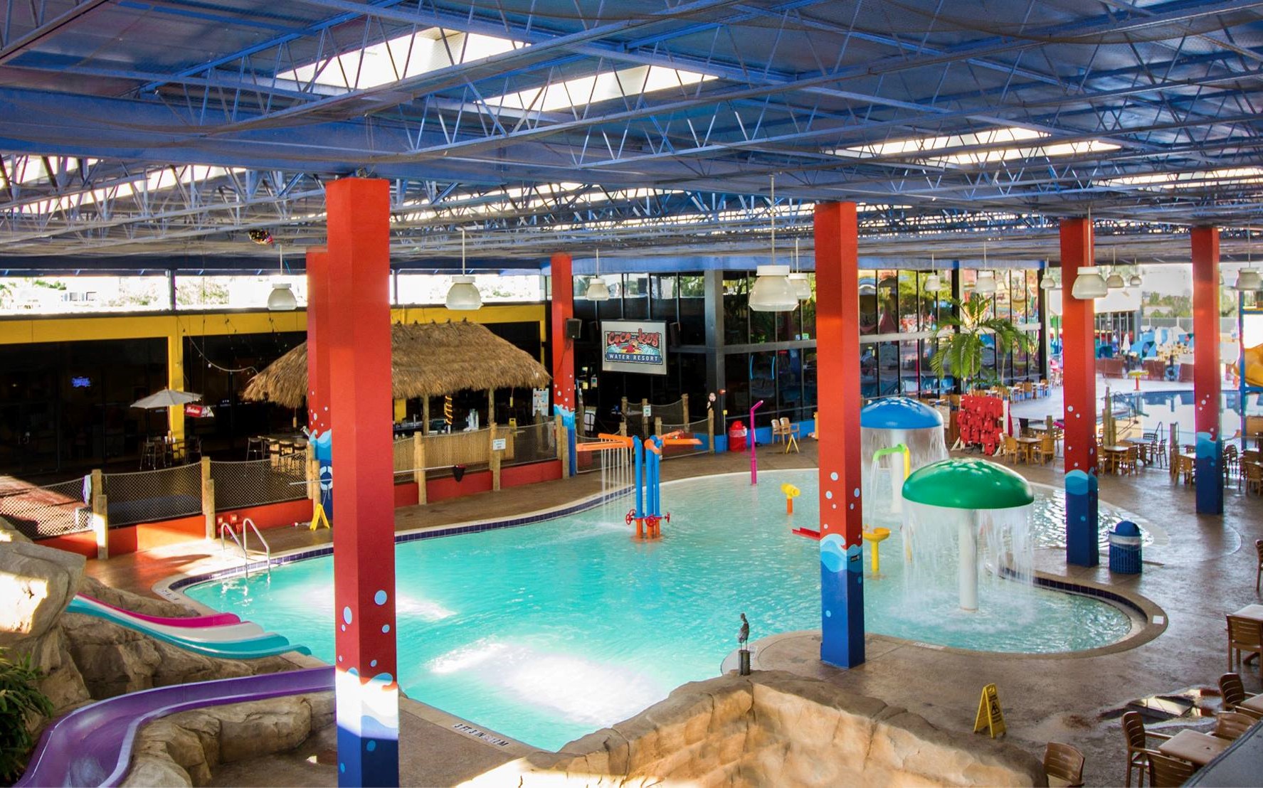 Coco key hotel store & water park